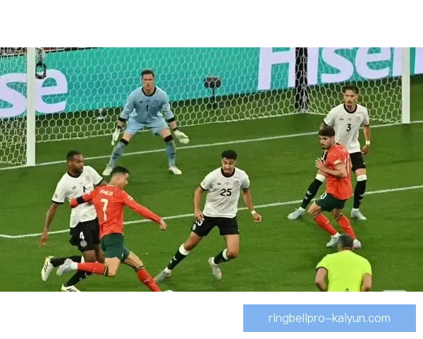 哥伦比亚队中路渗透表现稳健，助力球队竞争力增强