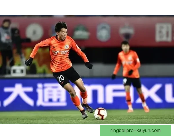 安杰洛·施蒂勒状态持续提升，成为球队中场核心引领表现稳健